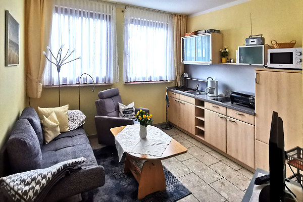 Zinnowitz Ferienwohnung Villa Lustig Wohnzimmer mit Einbauk�che