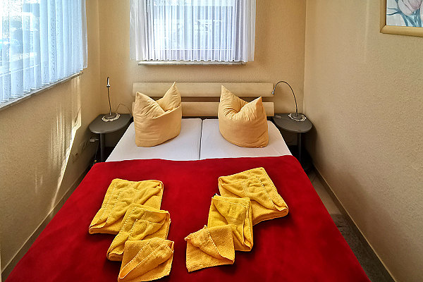 Zinnowitz Ferienwohnung Villa Lustig gem�tliches Schlafzimmer