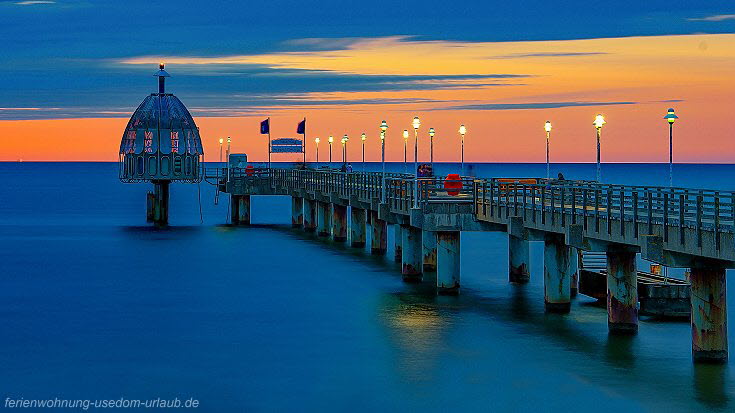 Seebrücke mit Tauchgondel in Zinnowitz auf Usedom Seebrücke mit Tauchgondel in Zinnowitz auf Usedom